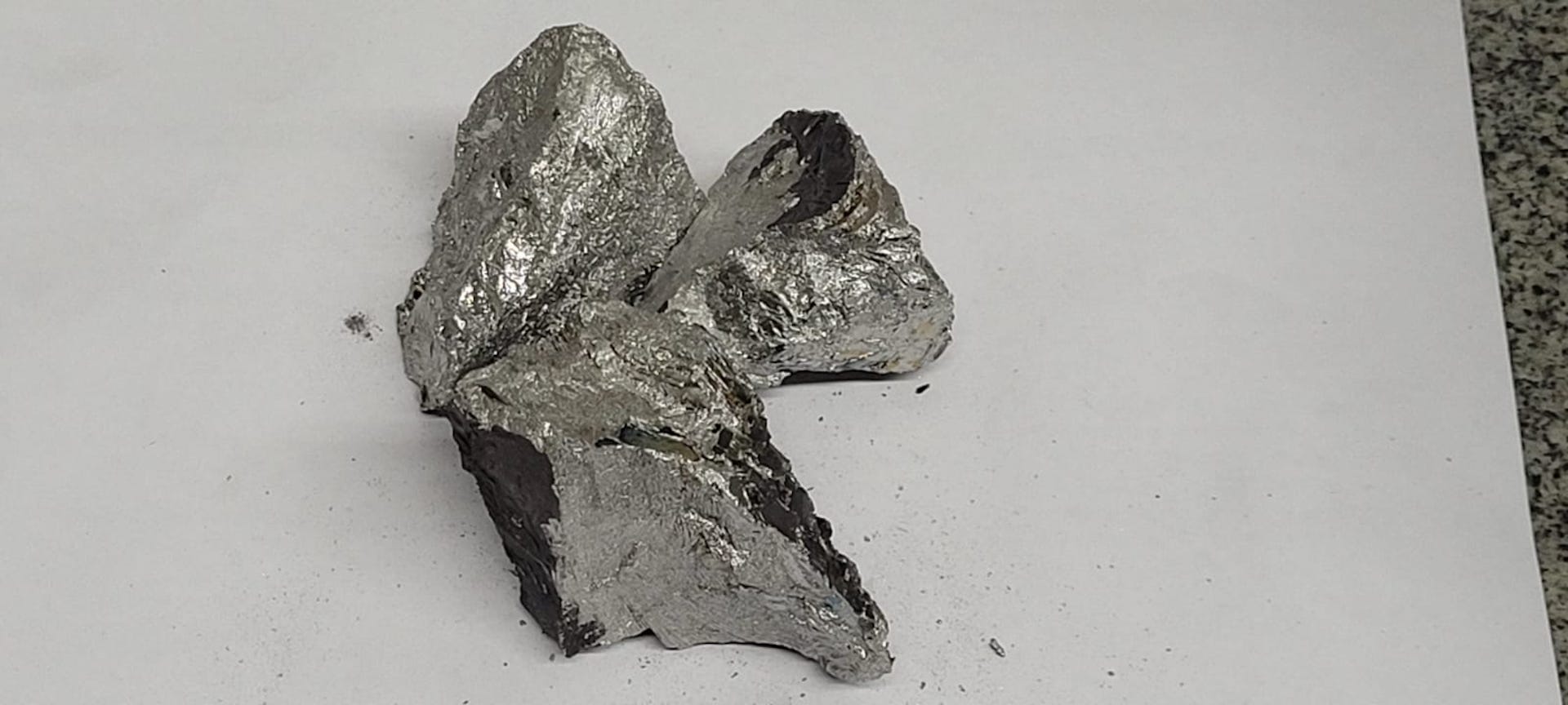 Imagem Ferro Molibdênio 60/65%